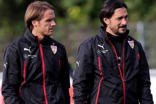 Stuttgarts Co-Trainer Tomislav Maric (re., hier mit Trainer Thomas Schneider) ist seit August beim VfB Stuttgart.