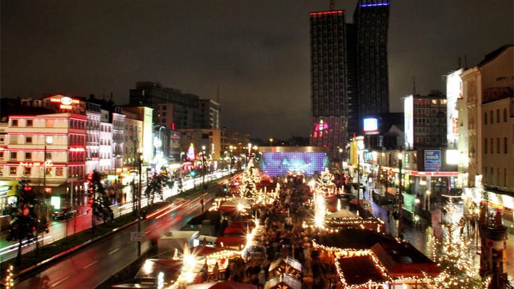 Das Prädikat des erotischsten Weihnachtsmarkts kann unbestritten der von St. Pauli für sich beanspruchen.