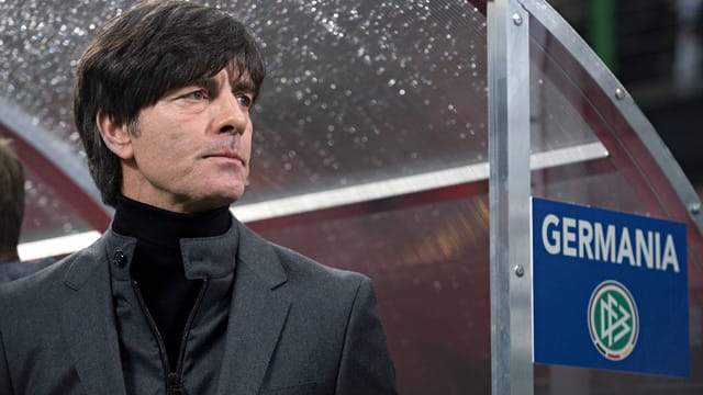 Englands Presse ist sauer auf Bundestrainer Joachim Löw.