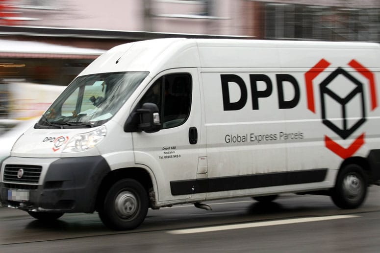 DPD-Paketboten bei der Arbeit