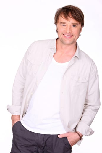 Eric Langner ist der Serien-Mann von Anne Apitzsch und spielt den Paul Beckmann.
