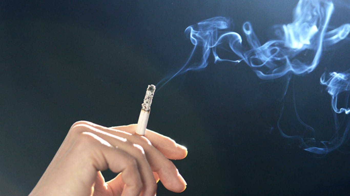 Wer als Raucher an Lungenkrebs erkrankt, kann das kaum auf Schadstoffe am Arbeitsplatz schieben
