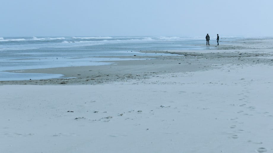 Highlight dieser "Tatort"-Episode. Die Kamera fängt die rauhe, karge Schönheit der Nordsee-Insel "Langeoog" gekonnt ein.