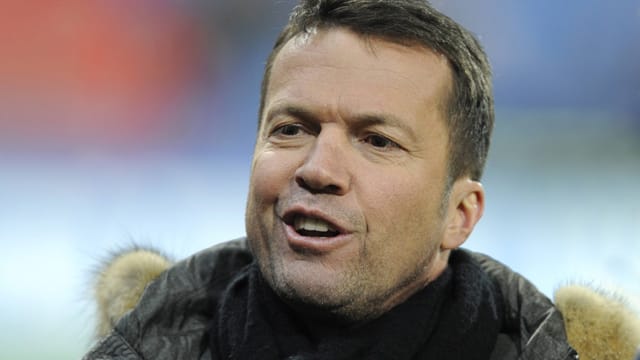 Der ehemalige Bayern-Profi Lothar Matthäus drückt im Spitzenspiel den Dortmundern die Daumen. Der ehemalige Bayern-Profi Lothar Matthäus drückt im Spitzenspiel den Dortmundern die Daumen.