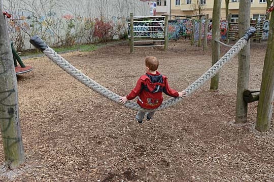 "Ausgeträumt" - wie sich Kinder zu neuen Perspektiven aufschwingen.