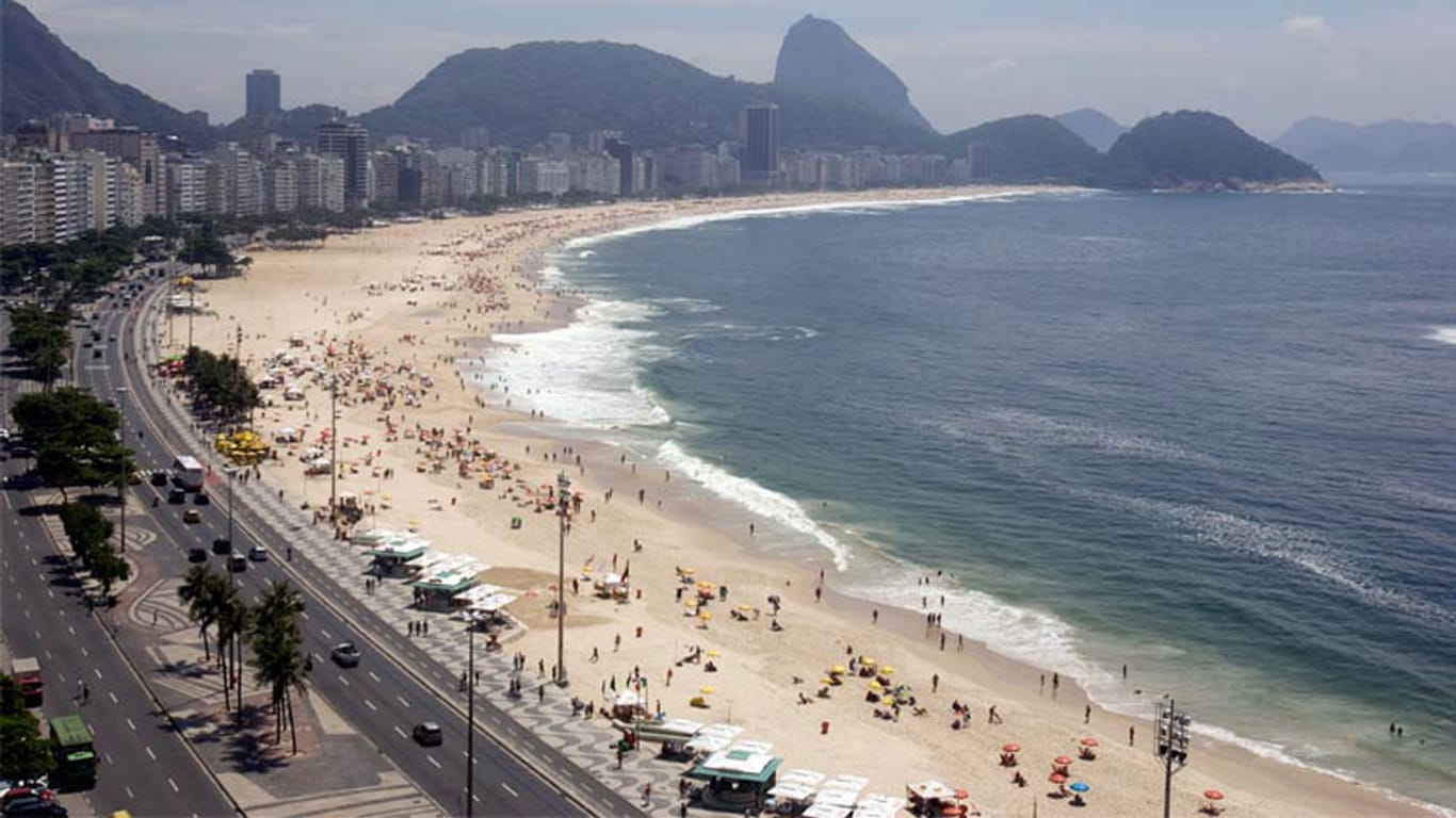 Die Strände Rios - hier die Copacabana - sind sicher eine der Attraktionen Brasiliens.