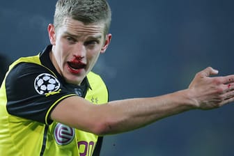 Voller Einsatz: Auch eine gebrochene Nase konnte Dortmunds Sven Bender gegen Neapel nicht bremsen.
