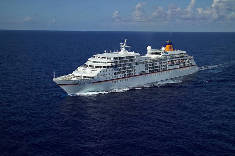 In den Jahren davor dominierte jedes Jahr die "MS Europa" die Rangliste des "Berlitz Complete Guide to Cruising".