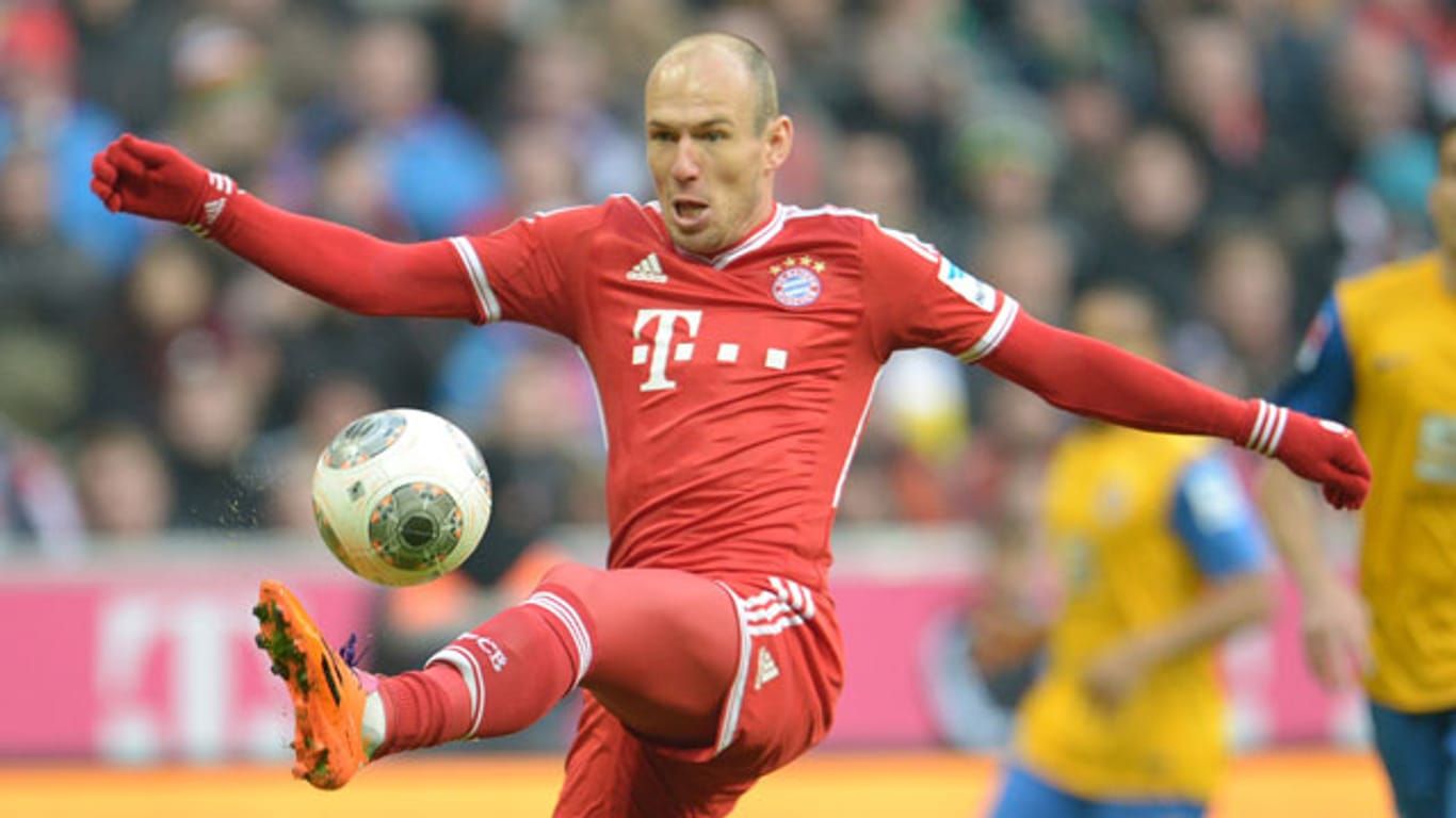 Arjen Robben erledigt Eintracht Braunschweig mit einem Doppelpack im Alleingang.