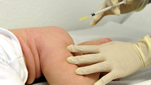 Säuglinge gelten als besonders gefährdet für eine Meningokokken-Infektion.