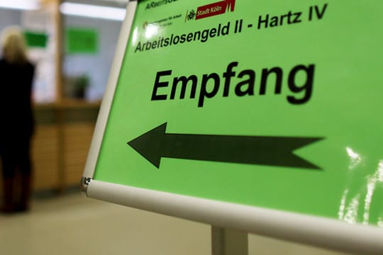 Ende August bezogen laut Bundesagentur für Arbeit (BA) 38.800 Bulgaren und Rumänen Hartz IV