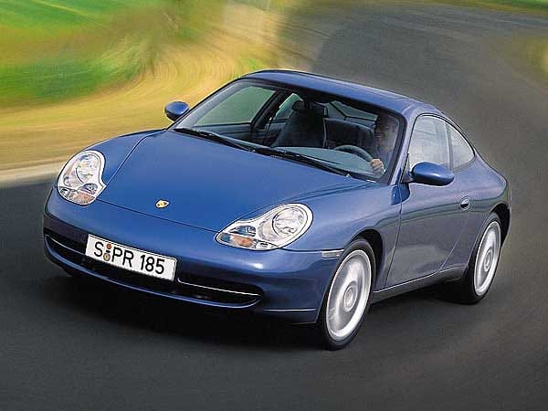 Bei den 8 bis 9 Jahre alte Autos belegt der Porsche 911 die Spitzenposition. Die Mängelquote liegt bei 10,3 Prozent.
