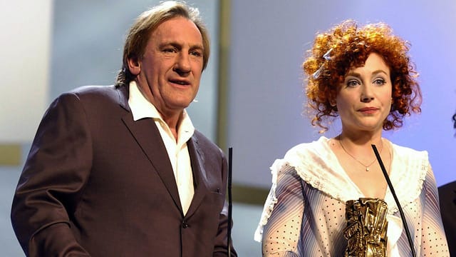 Gérard Depardieu mit seiner Tochter Julie 2004 bei der Verleihung des César-Filmpreises in Paris.