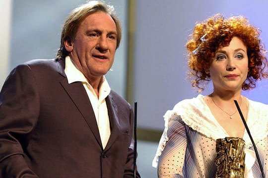 Gérard Depardieu mit seiner Tochter Julie 2004 bei der Verleihung des César-Filmpreises in Paris.