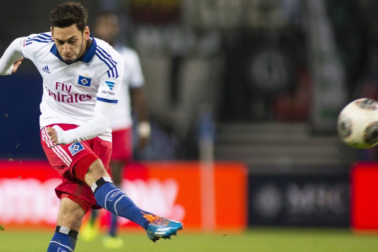 Der FC Arsenal hat ein Auge auf Jungstar Hakan Calhanoglu vom Hamburger SV geworfen.
