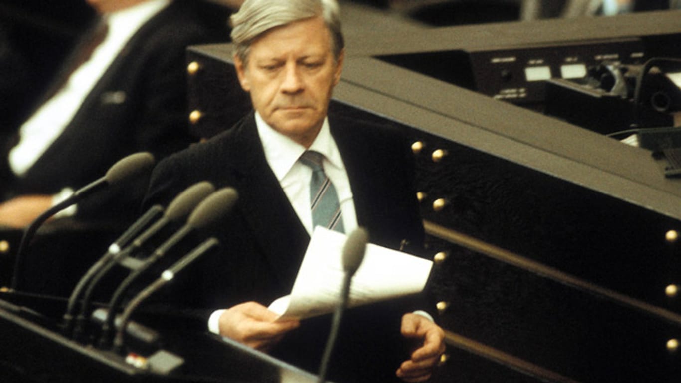 Helmut Schmidt bei einer Rede im Bundestag: Er war von 1974 bis 1982 Kanzler.