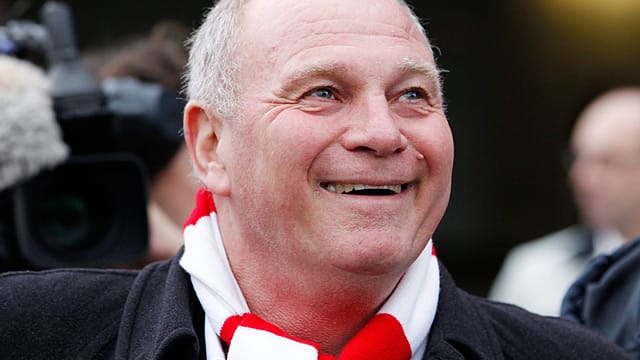 FCB-Präsident Uli Hoeneß findet die Niederlage gegen die Citizens gar nicht schlimm.