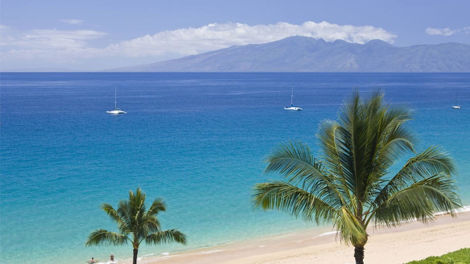 Im Westen von Maui zählen Kaanapali Beach und Kapalua Beach zu den schönsten Sandstränden der gesamten USA.