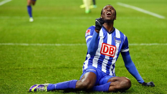 Adrian Ramos trifft für die Hertha gegen Werder gleich doppelt.