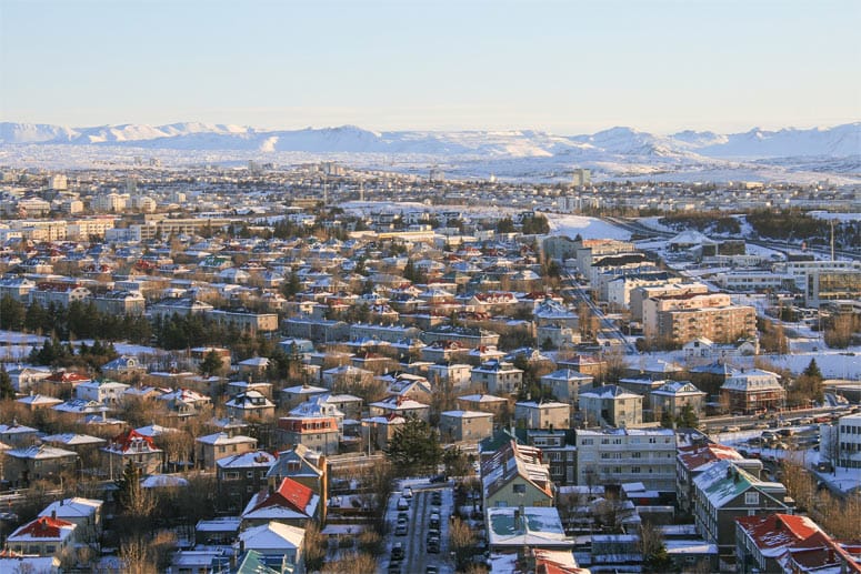 Stützpunkt der abenteuerlichen Inseltour ist die Hauptstadt Reykjavik, mit knapp 120.000 Einwohnern eher Kleinstadt als Metropole.