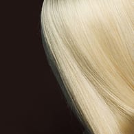 Haarfarbe: Das Blondieren sollte besser ein Profi übernehmen.