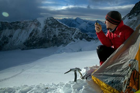 Bergsteiger David Göttler am Makalu, Himalaya.