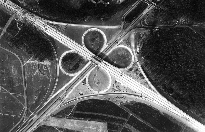 Autobahnkreuz Frankfurt, Luftaufnahme 1956 www.landesarchiv-bw.de Autobahnkreuz Frankfurt, Luftaufnahme 1956 www.landesarchiv-bw.de