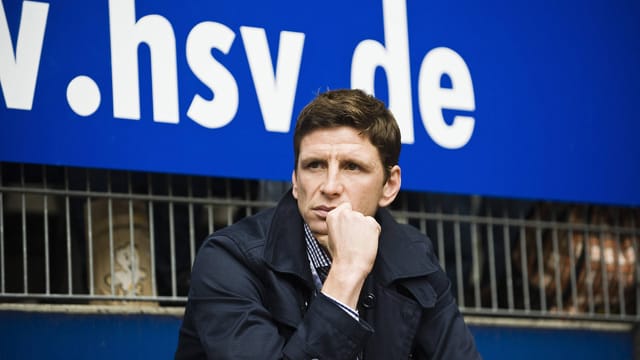 Bastian Reinhardt absolvierte 166 Bundesliga- und 123 Zweitligaspiele für den HSV, Arminia Bielefeld und Hannover 96. Bastian Reinhardt absolvierte 166 Bundesliga- und 123 Zweitligaspiele für den HSV, Arminia Bielefeld und Hannover 96.