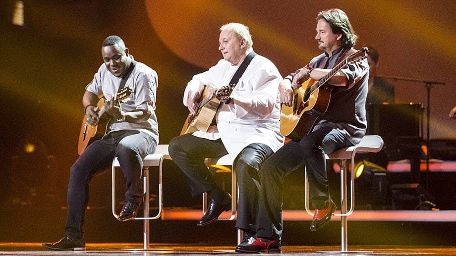 Ein Ständchen für Helene: Die Starköche Nelson Müller, Alfons Schuhbeck und Kolja Kleeberg erfreuten die Schlagerprinzessin mit ihrer musikalischen Einlage. Ein Ständchen für Helene: Die Starköche Nelson Müller, Alfons Schuhbeck und Kolja Kleeberg erfreuten die Schlagerprinzessin mit ihrer musikalischen Einlage.