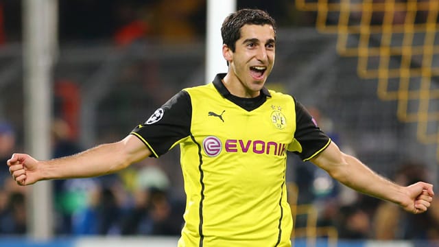 Henrich Mchitarjan wird zum besten Fußballer Armeniens ausgezeichnet. Henrich Mchitarjan wird zum besten Fußballer Armeniens ausgezeichnet.