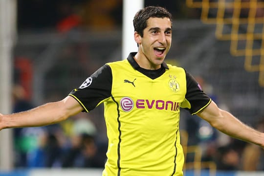 Henrich Mchitarjan wird zum besten Fußballer Armeniens ausgezeichnet.