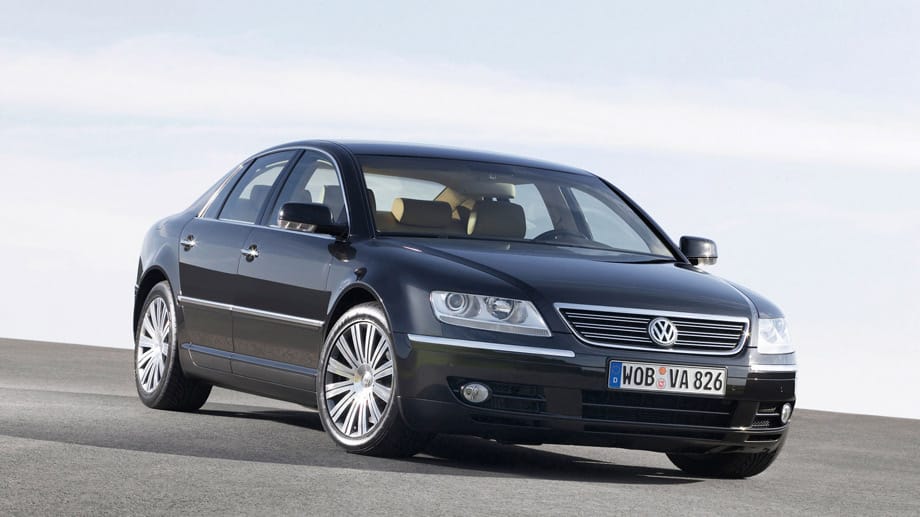 VW Phaeton, hier ein Modell von 2004 mit langem Radstand