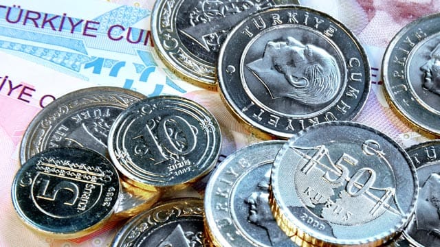 Auch wegen Regierungskrise: Türkische Lira verliert dramatisch an Wert
