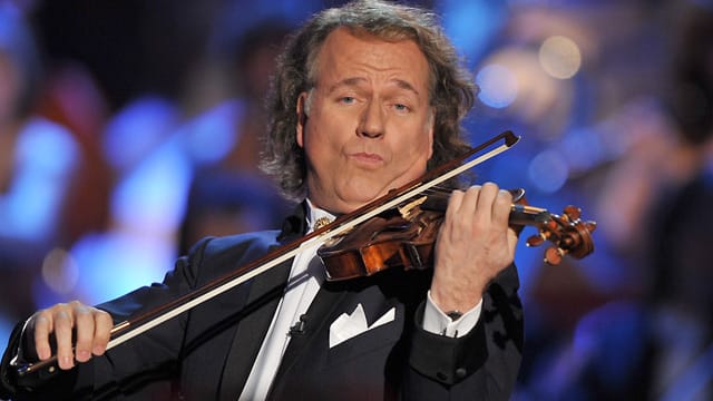 André Rieu spricht im Interview über schwere Zeiten.