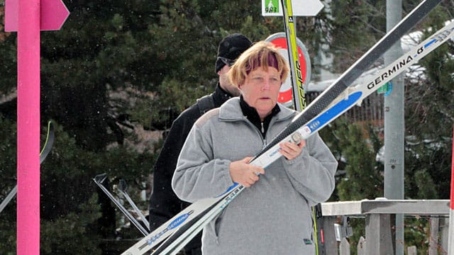 Angela Merkel im Urlaub in St. Moritz - nach wenigen Tagen hat sie sich beim Ski-Langlauf verletzt