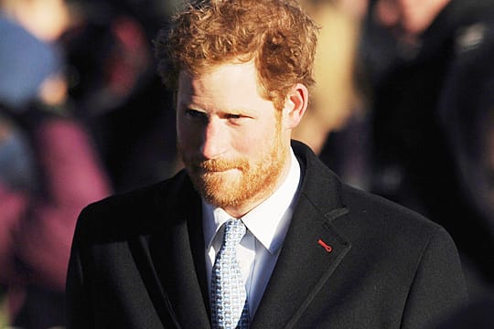 Prinz Harrys Bart ist ein ungebetener Gast im britischen Königshaus.