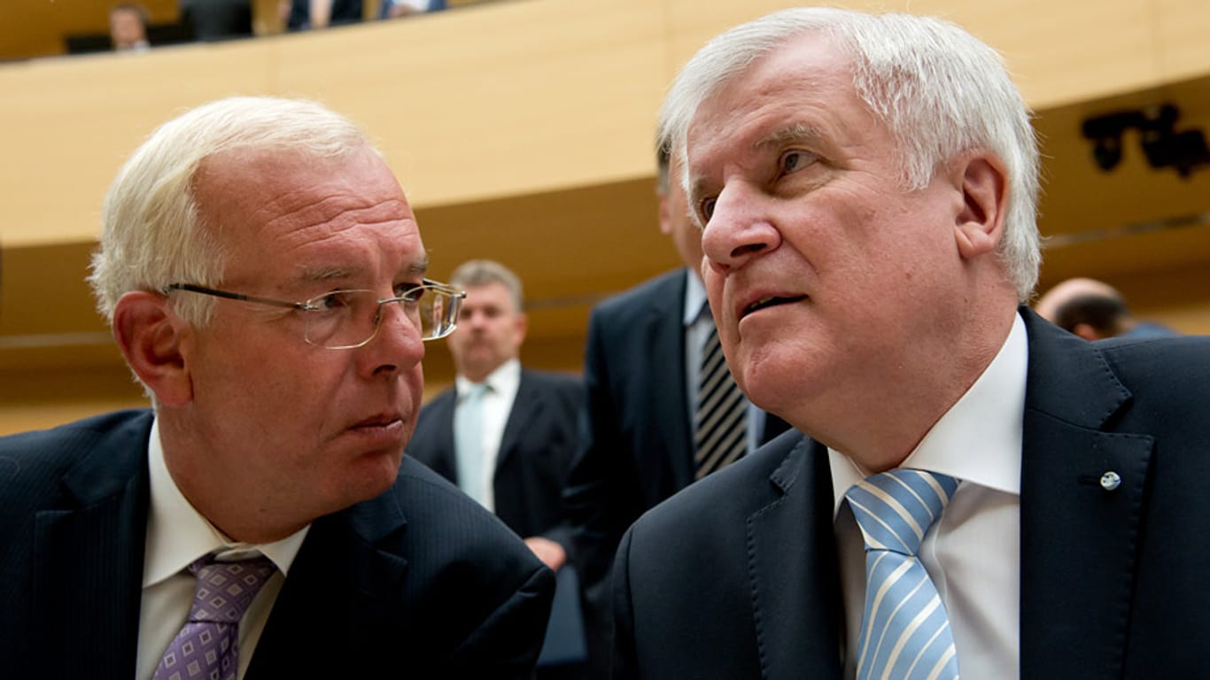 Bayerns CSU-Fraktionschef Thomas Kreuzer (links) mit Ministerpräsident Horst Seehofer
