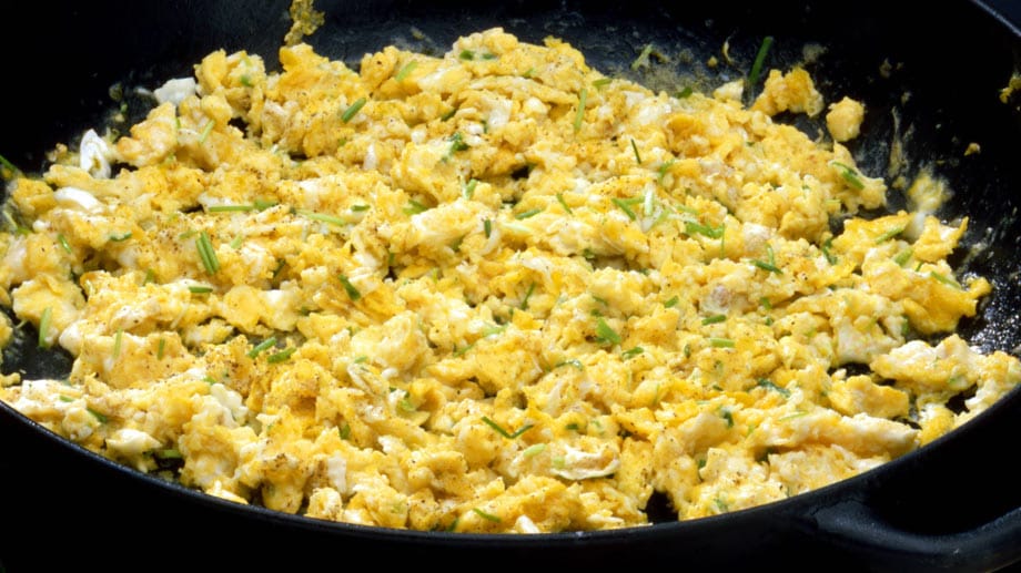 So sieht ein herkömmliches Rührei aus. US-Lebensmittelforscher entwickeln jetzt ein Rührei für Veganer. So sieht ein herkömmliches Rührei aus. US-Lebensmittelforscher entwickeln jetzt ein Rührei für Veganer.