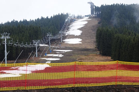 Der Sonnenhang im Januar 2014: An Skifahren ist nicht zu denken.