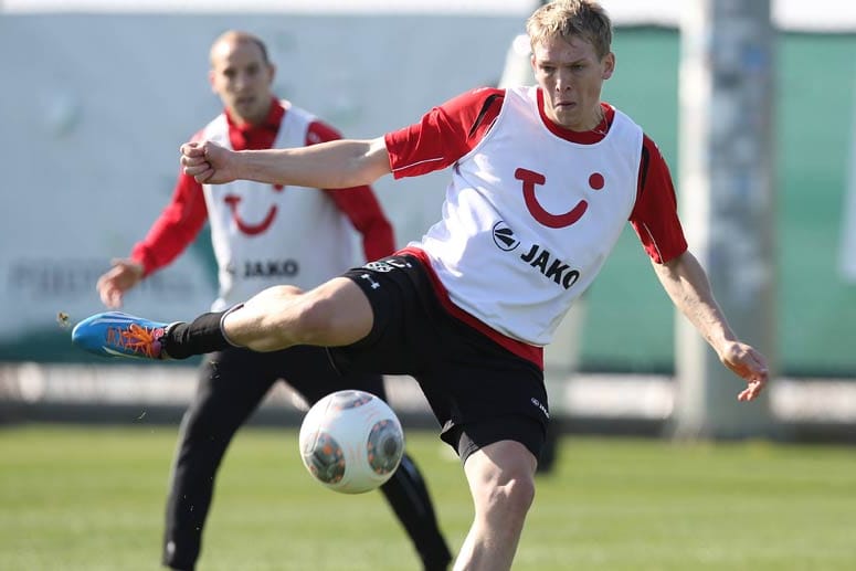 Artjoms Rudnevs beim Training von Hannover 96.