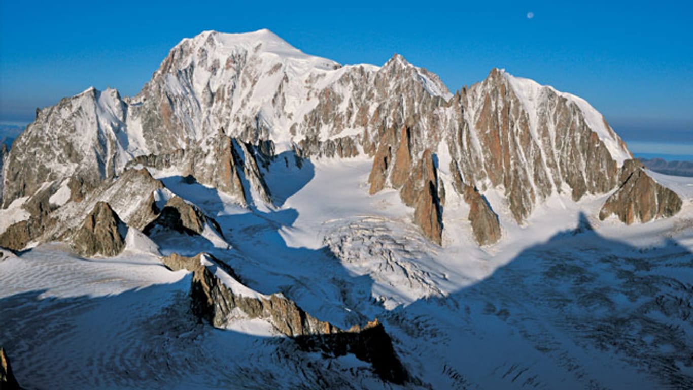 Mont Blanc und seine Trabanten.