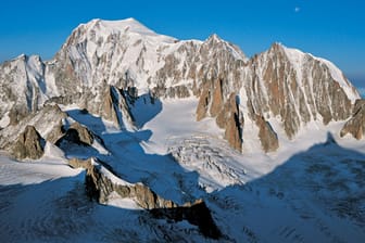 Mont Blanc und seine Trabanten.