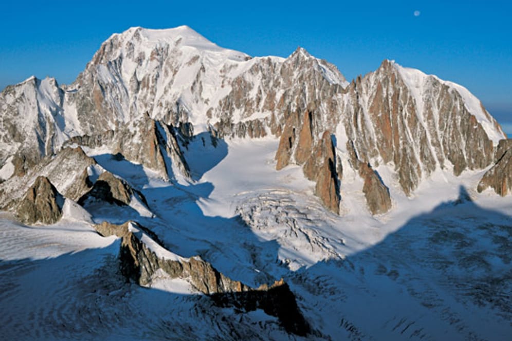 Mont Blanc und seine Trabanten.