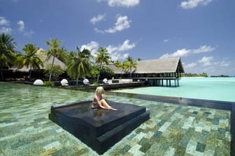 Luxus statt Robinson-Feeling: Die Resorts auf den Malediven werden immer größer.