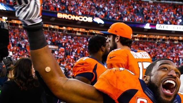 Wesley Woodyard von den Denver Broncos jubelt über den Sieg gegen die New England Patriots. Wesley Woodyard von den Denver Broncos jubelt über den Sieg gegen die New England Patriots.