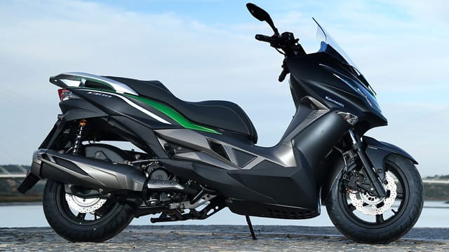 Gelungenes Debüt: Der Kawasaki J300 macht Lust auf mehr.