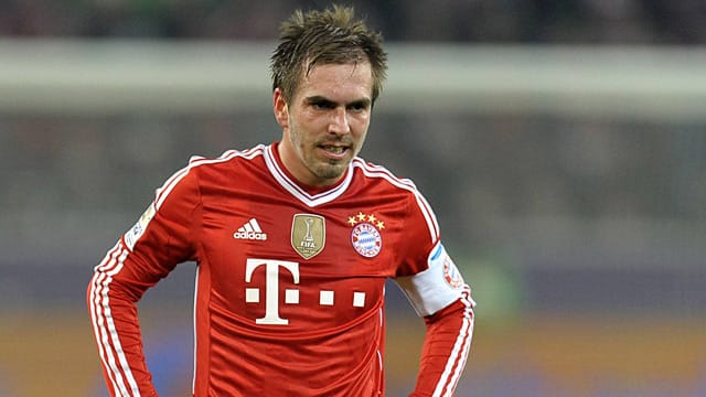 Philipp Lahm prophezeit ein Gerangel um die Plätze im Luxus-Kader der Bayern. Philipp Lahm prophezeit ein Gerangel um die Plätze im Luxus-Kader der Bayern.