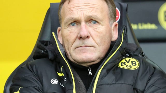 BVB-Chef Hans-Joachim Watzke schickt verbale Giftpfeile an den FC Bayern. BVB-Chef Hans-Joachim Watzke schickt verbale Giftpfeile an den FC Bayern.