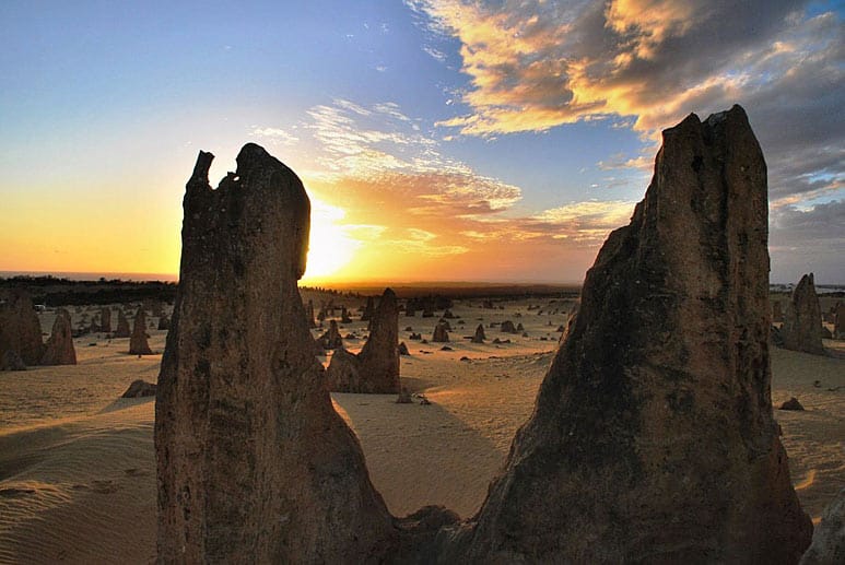 Die von Wetter und Erosion geformten Felstürme, genannt "The Pinnacles", sind die Hauptattraktion des Nambung-Nationalparks im Westen Australiens.