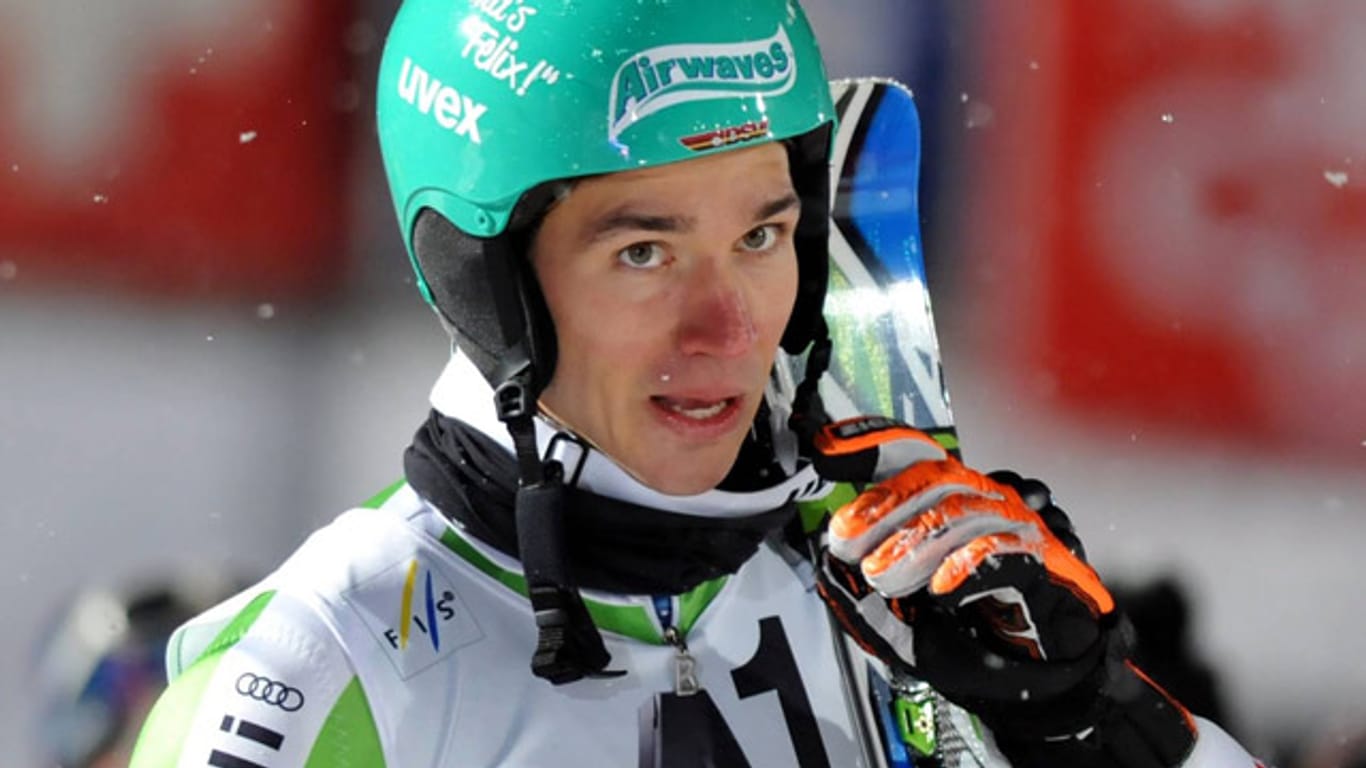 Ski-Star Felix Neureuther gibt vor den Olympischen Winterspielen ein kritisches Interview.